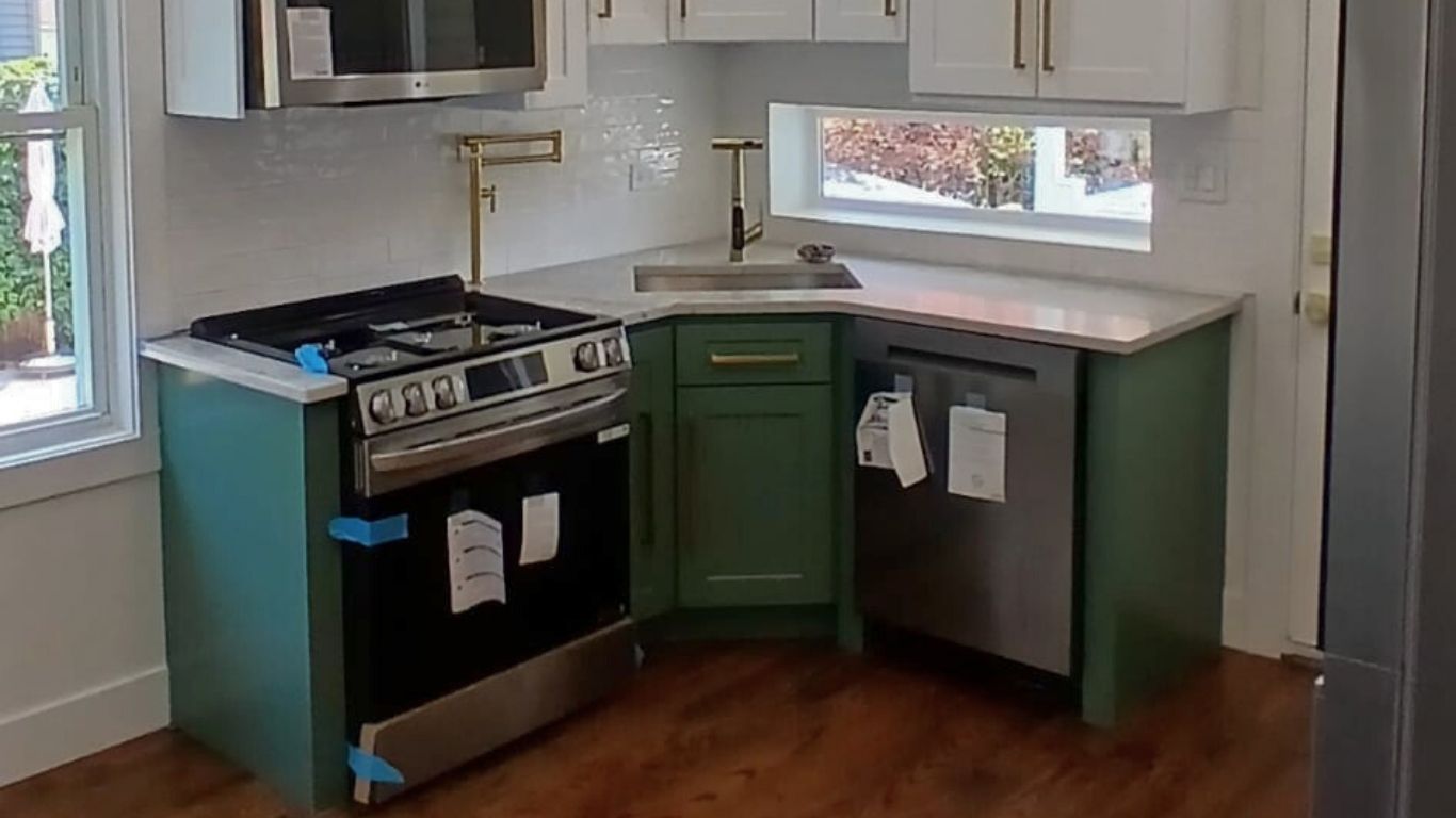 Two Tone Contemporary Kitchen Kitchen Remodel by Zeus Remodeling Corp project photo 4